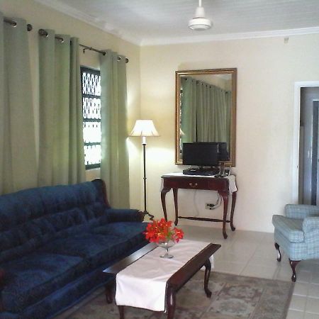 Appartamento Gillys Dream Nassau Esterno foto
