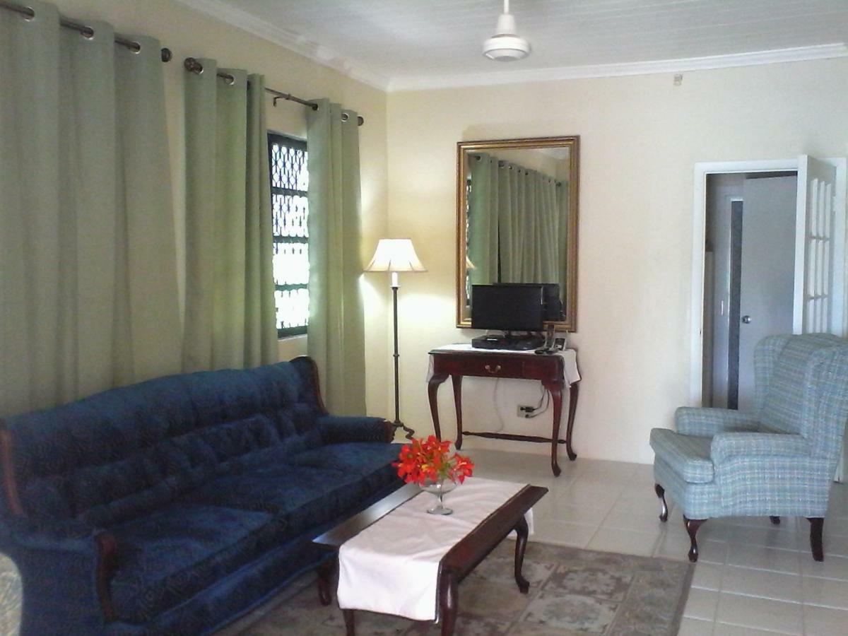 Appartamento Gillys Dream Nassau Esterno foto